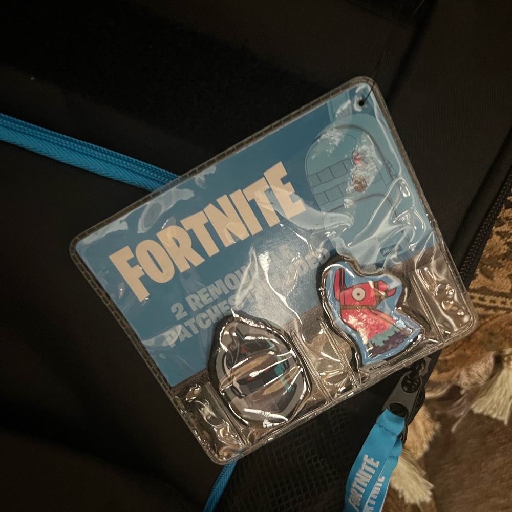 Fortnite backpack - Picture 2 of 4